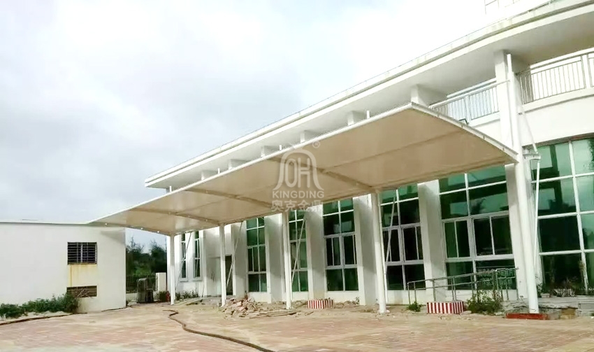 石獅黃金海岸永寧公交站充電樁配套車棚